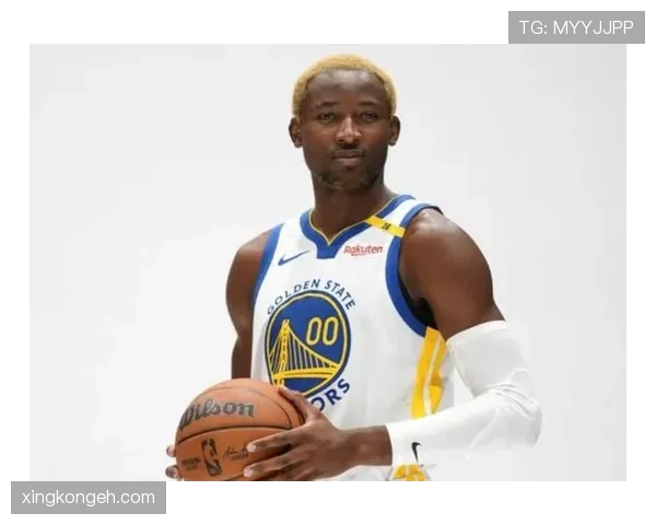 库明加突破拉开防线提升球队关键时刻得分效率