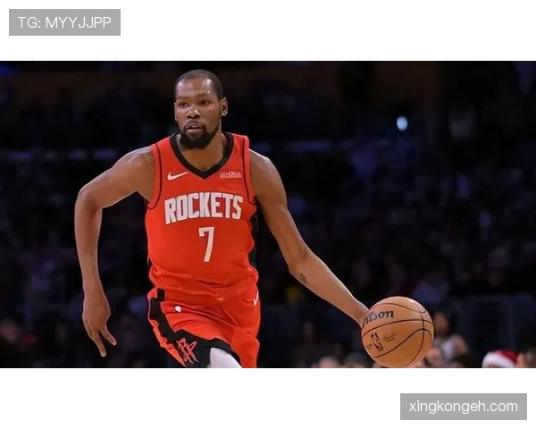 杜兰特无球跑动效率提升，拉开空间改变对手防守布局