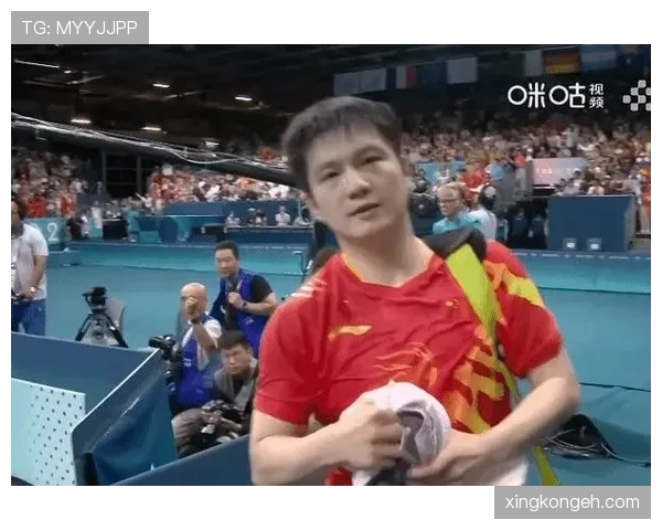 樊振东赛后直接点外卖，这明星架势咋就突然没了？