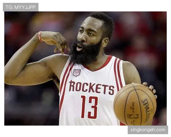 德隆·威廉姆斯突破组织双线发力提升球队关键时刻效率